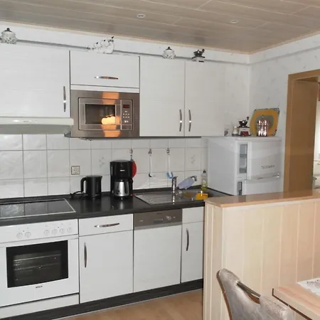 Celine アパート ザスニッツ